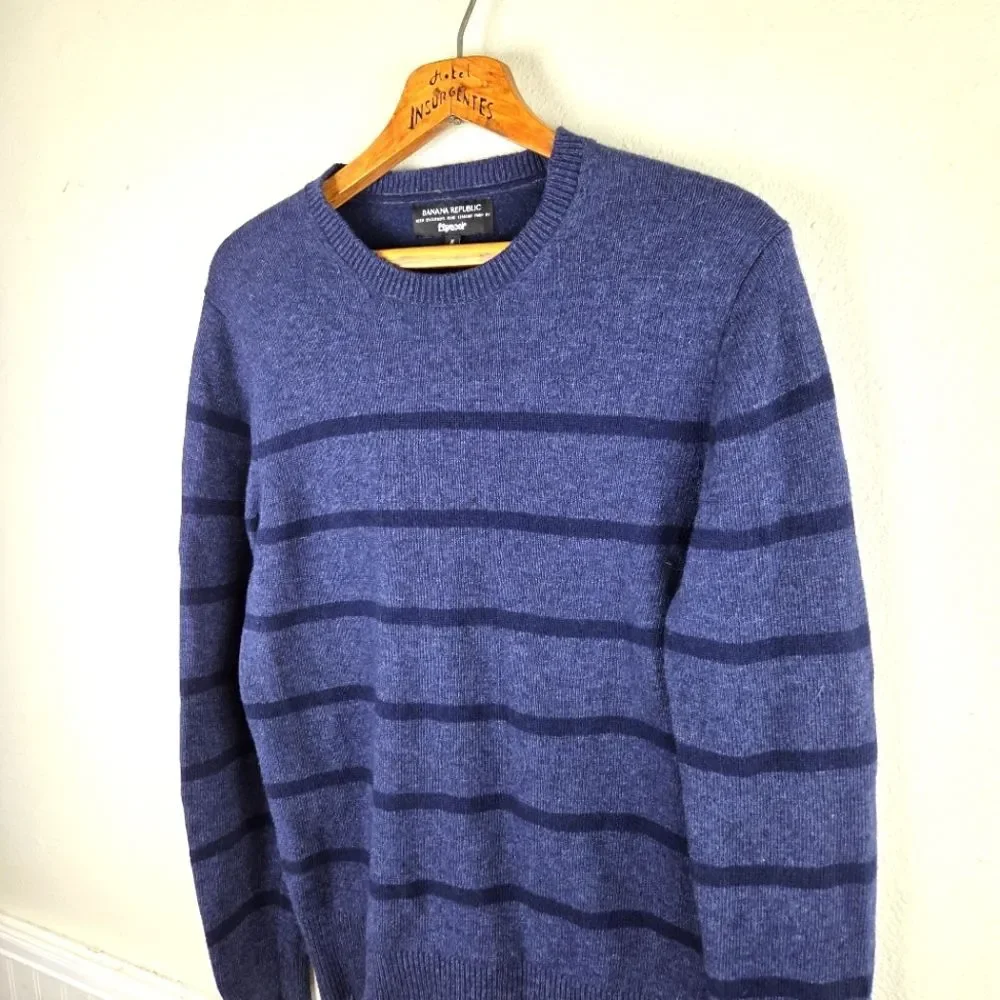 Men's Banana Republuc Blue Striped Fine Italian Merino Wool Pullover Sweater MED
